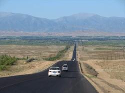 چگونه در مسیرهای طولانی رانندگی تمرکز کنیم؟